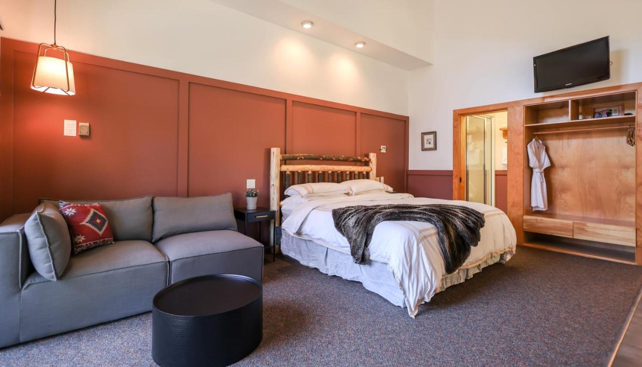 Outland Chalet & Suites Great Smoky Mountains Whittier Extérieur photo